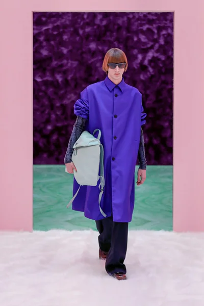 Look 34